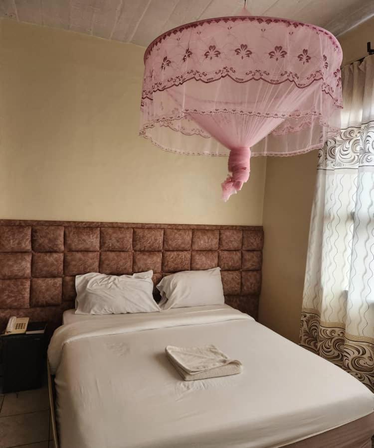 Heartland Hotel Kigali Esterno foto
