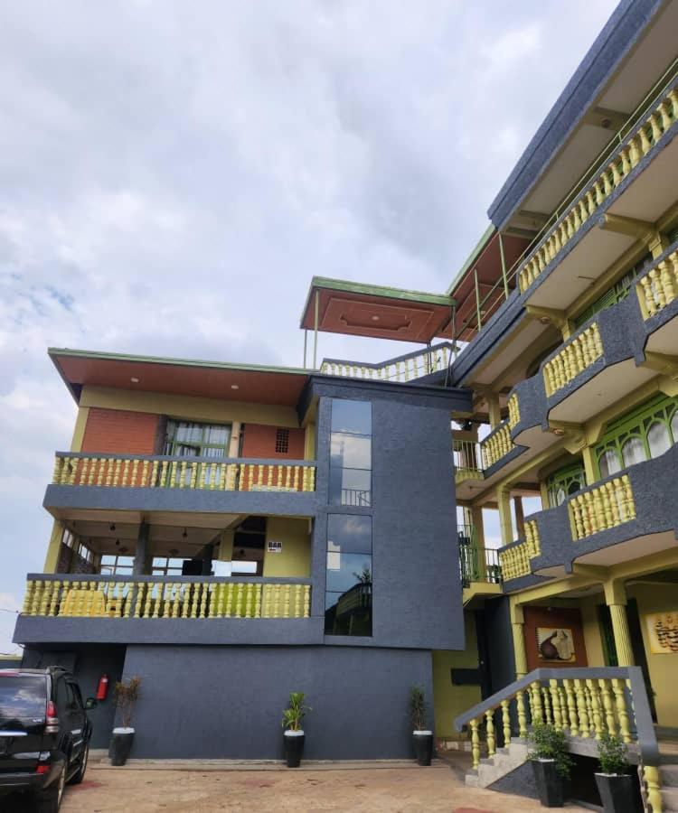 Heartland Hotel Kigali Esterno foto